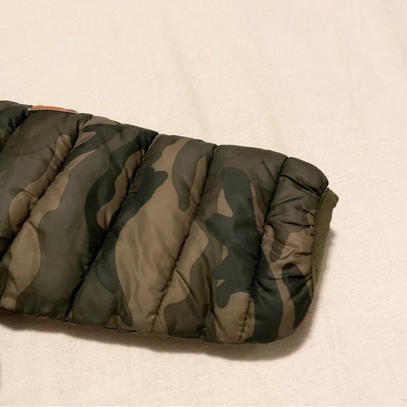 Baby Gap Camouflage Puffer Camo Jacket with Hood Size 12-18 Months - Picture 5 of 16